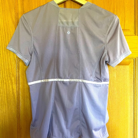 Run: Fast Track Short Sleeve Cool Breeze - Picture 2 of 3